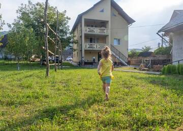 Фото номера Дом с 5 спальнями Дома для отпуска Pensiunea Ghita г. Вишеу-де-Жос 56
