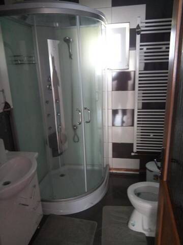 Фото номера Вилла с 3 спальнями Виллы Casa Coman Vișeu г. Вишеу-де-Жос 22