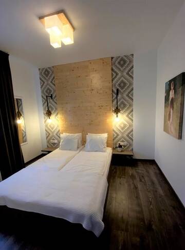 Фото номера Двухместный номер с 1 кроватью Гостевой дом Maramures Guesthouse г. Вишеу-де-Жос 7