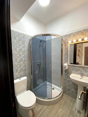 Фото номера Двухместный номер с 1 кроватью Гостевой дом Maramures Guesthouse г. Вишеу-де-Жос 5